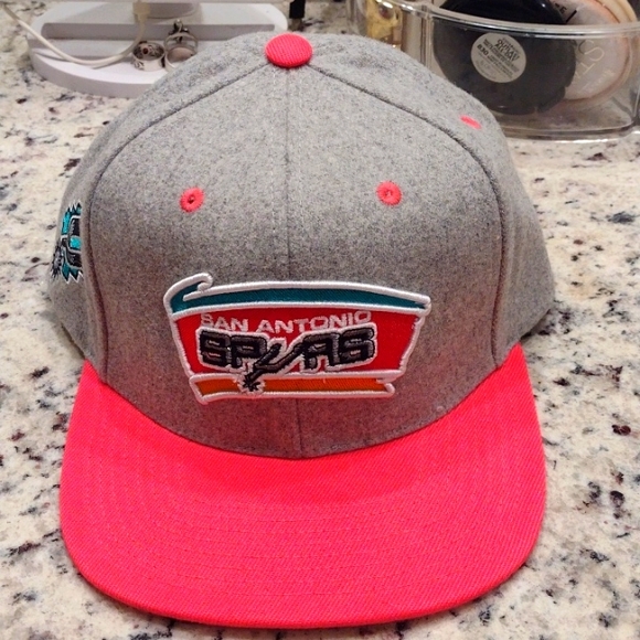 Spurs cap nwot - Picture 1 of 6
